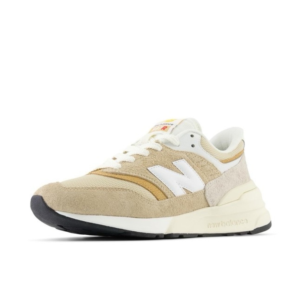 New Balance 997R Dolce/Sandstone US Men's 6, Women's 7.5 D (M), New with Box